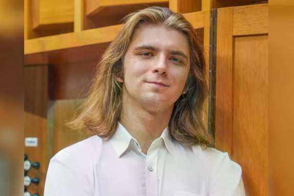 &Ocy;&tcy;&kcy;&rcy;&ycy;&tcy;&icy;&iecy; &Bcy;&acy;&khcy;-&fcy;&iecy;&scy;&tcy;&icy;&vcy;&acy;&lcy;&yacy;&period;&Vcy;&iecy;&chcy;&iecy;&rcy; &ocy;&rcy;&gcy;&acy;&ncy;&ncy;&ocy;&jcy; &mcy;&ucy;&zcy;&ycy;&kcy;&icy;&period;